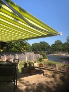 Compact casstte awning walton on Thames