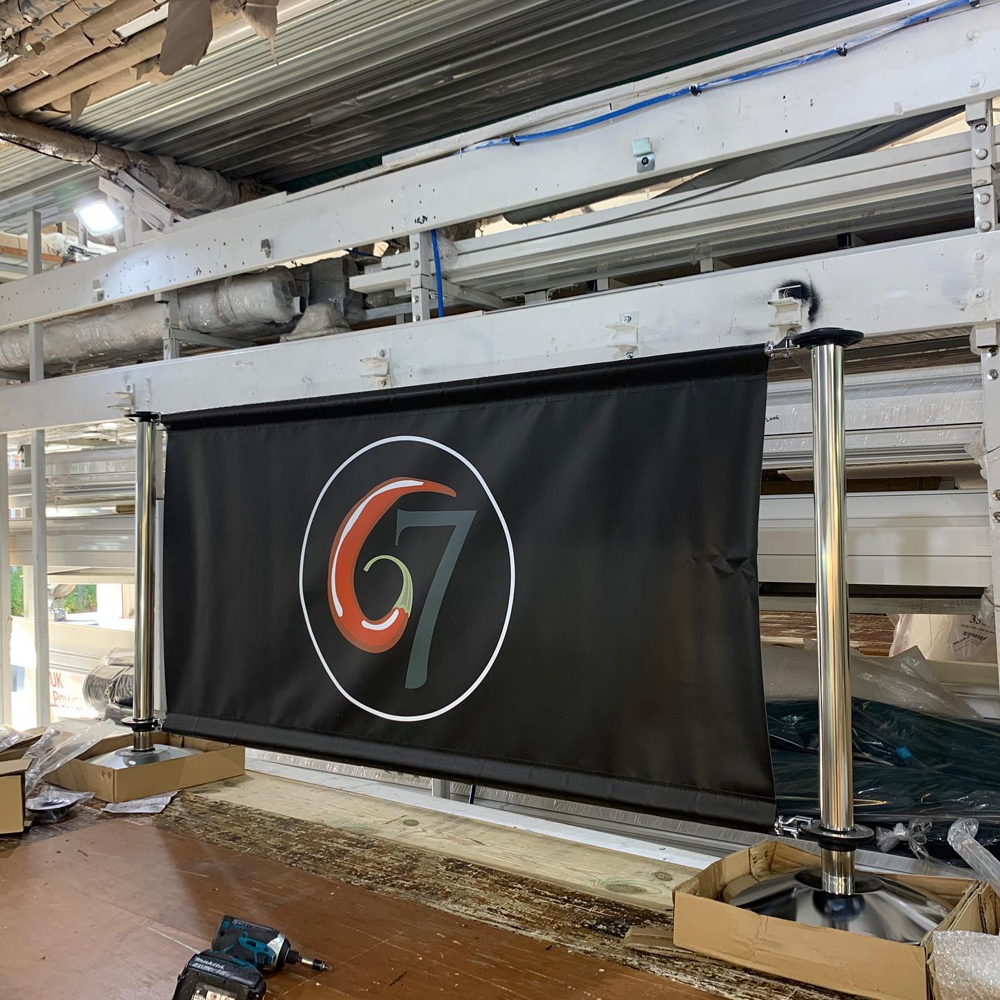 Wind Breakers Glass Wind Breakers Banners Lamdablinds